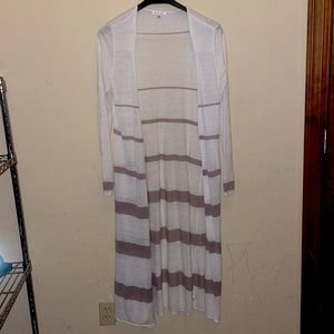 Cabi Linen  Long Sweater! Size medium